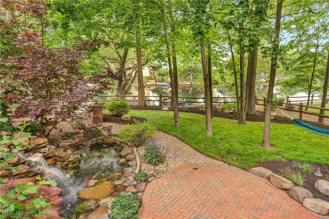 1025 Cedarwood Lane, Medina, Ohio image 6