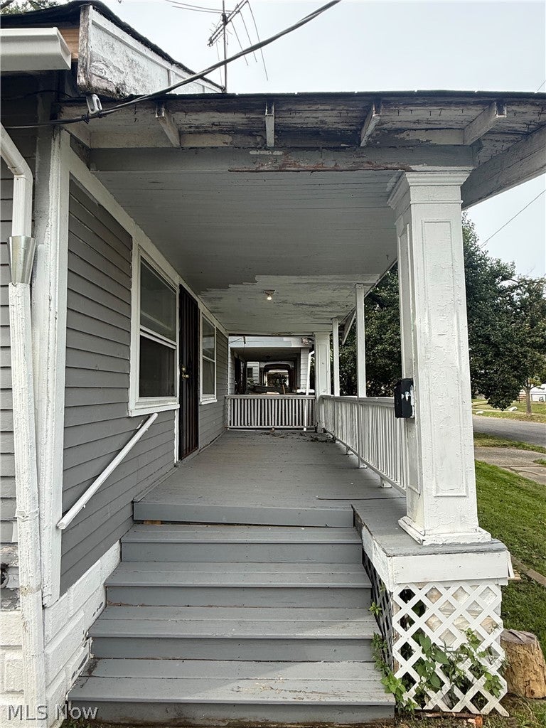 14612 Kingsford Avenue