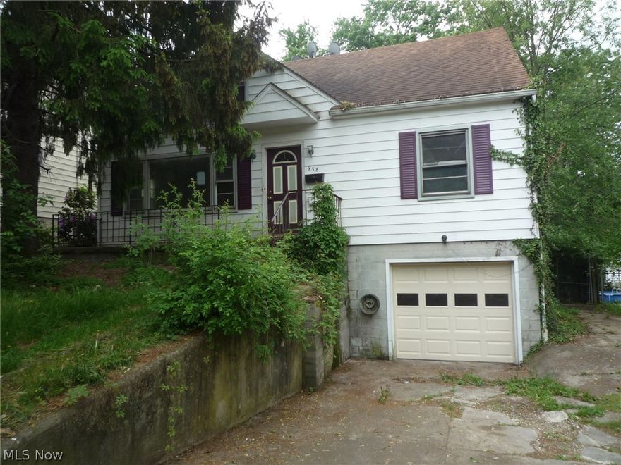 3-4 BR Cape Cod with 2 Full Baths.  Nice sized rooms. Attached Garage and screened porch on back overlooking private yard.  Located on a dead end street, near shopping and restaurants.  The seller must comply with HUD Guidelines 24 CFR 206.125.  This is a Fannie Mae owned property.