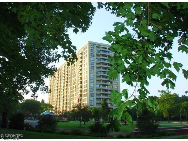 Bratenahl Place Condo - Residential