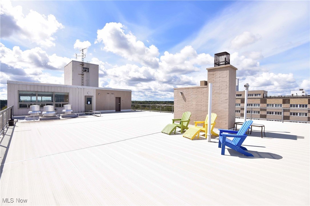 Marine Towers East - Residential