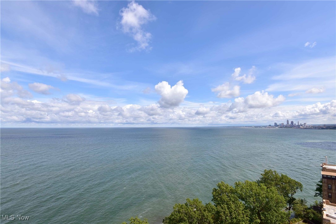 Marine Towers East - Residential
