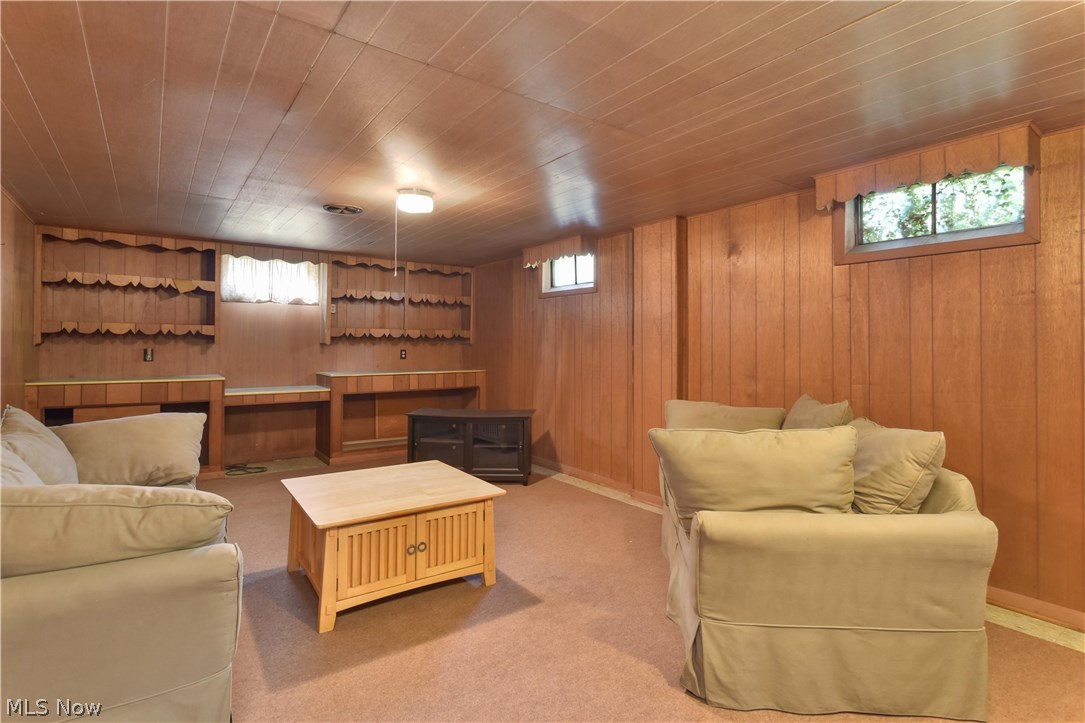 Old Orchard #3 - Residential