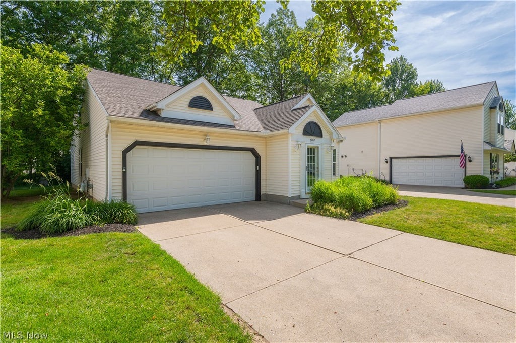 Photo of 9097 Fern Cove E, Olmsted Falls, OH 44138 (MLS # 5215058)