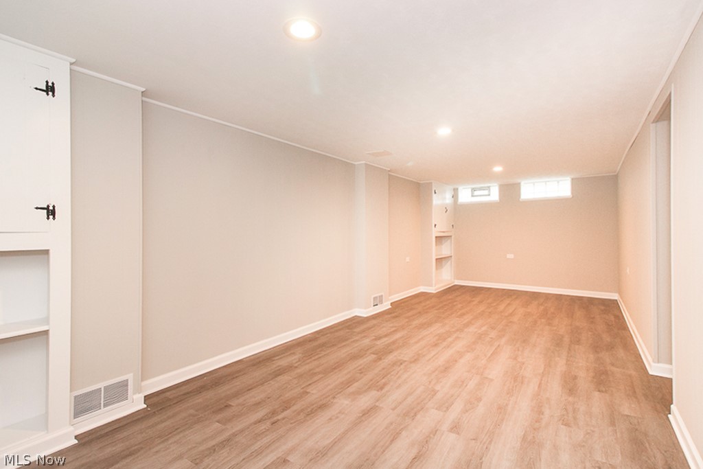 Memphis Villas - Residential