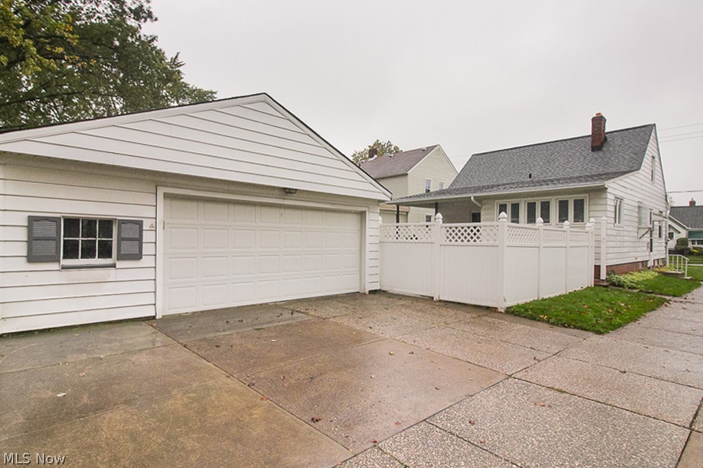 Memphis Villas - Residential