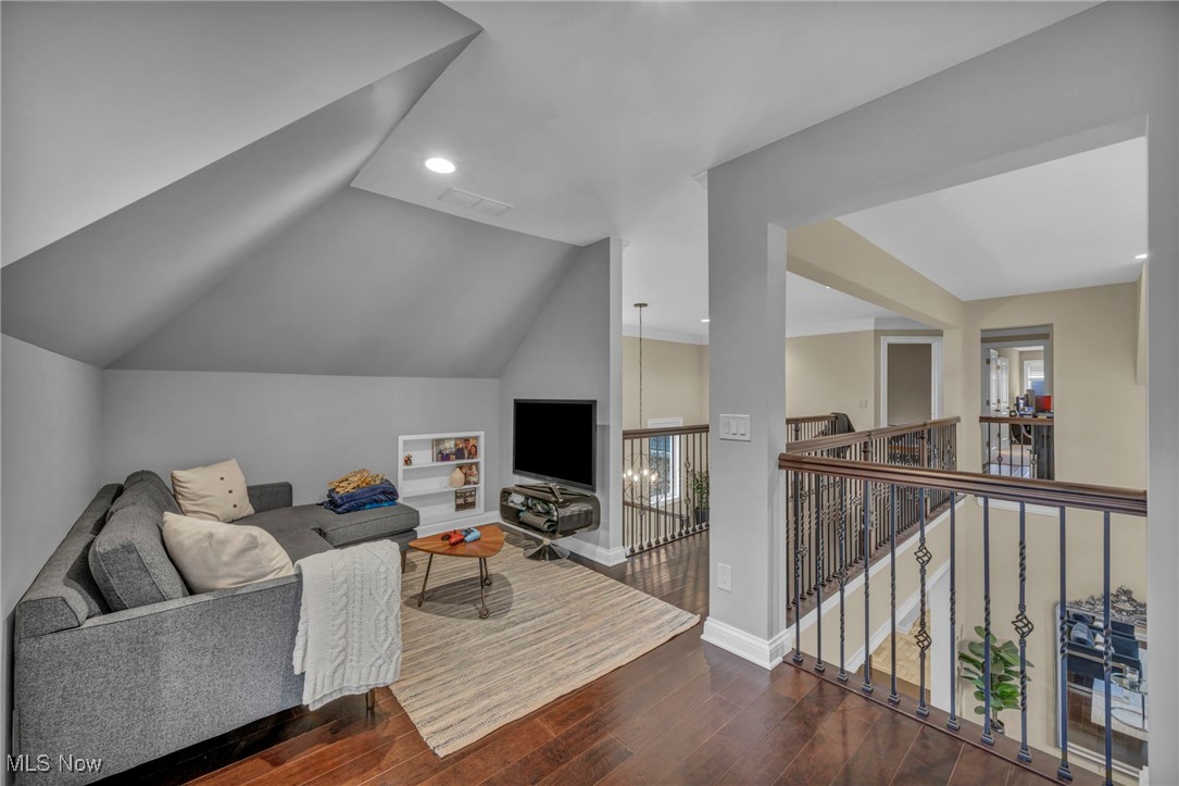 1819 Bur Oak Drive, Westlake, Ohio image 24