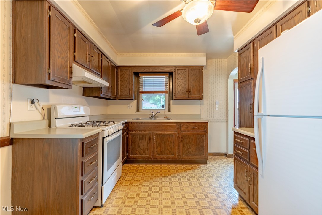 919 Clarendon Avenue, Canton, Ohio image 16