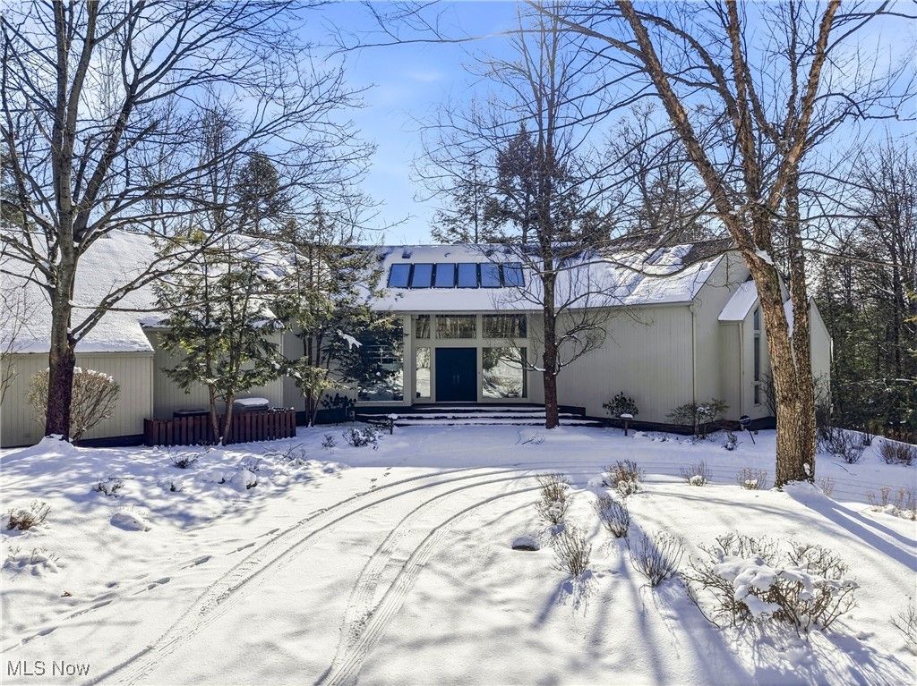 Photo of 999 Chestnut Run, Gates Mills, OH 44040 (MLS # 5184239)