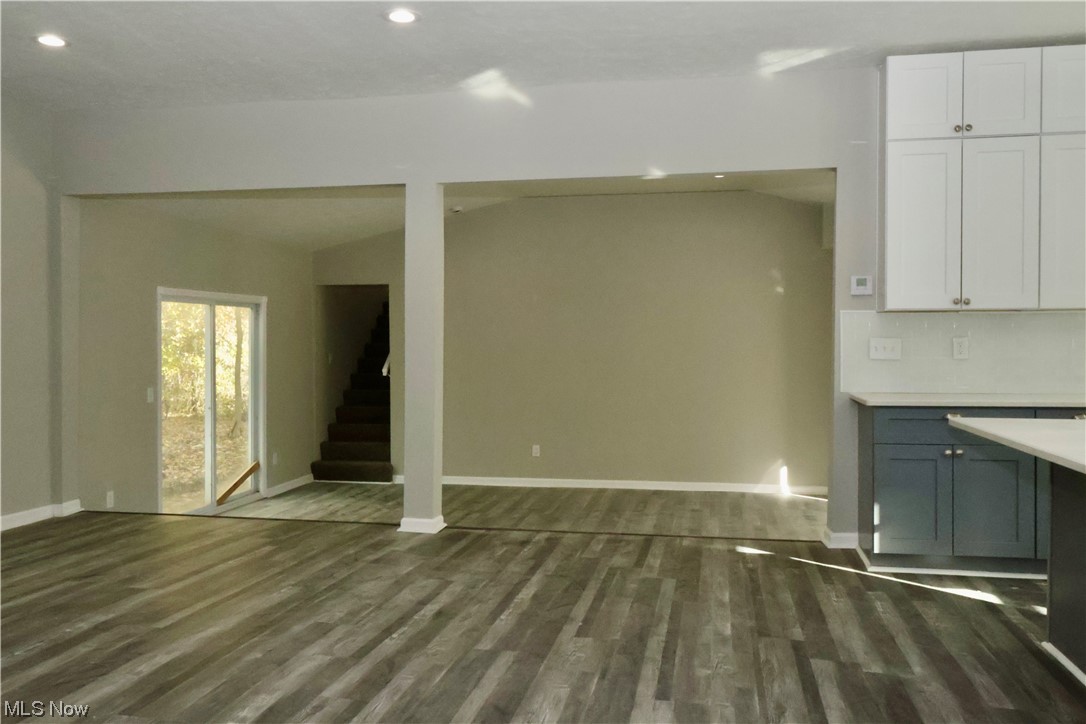 Lake Erie Manor - Residential