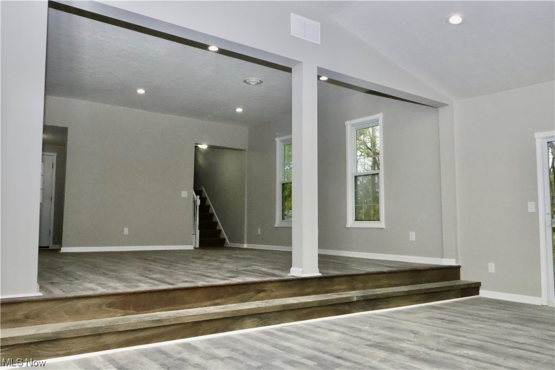 Lake Erie Manor - Residential