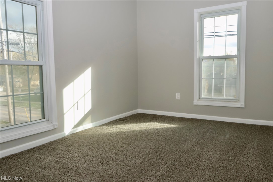 Lake Erie Manor - Residential