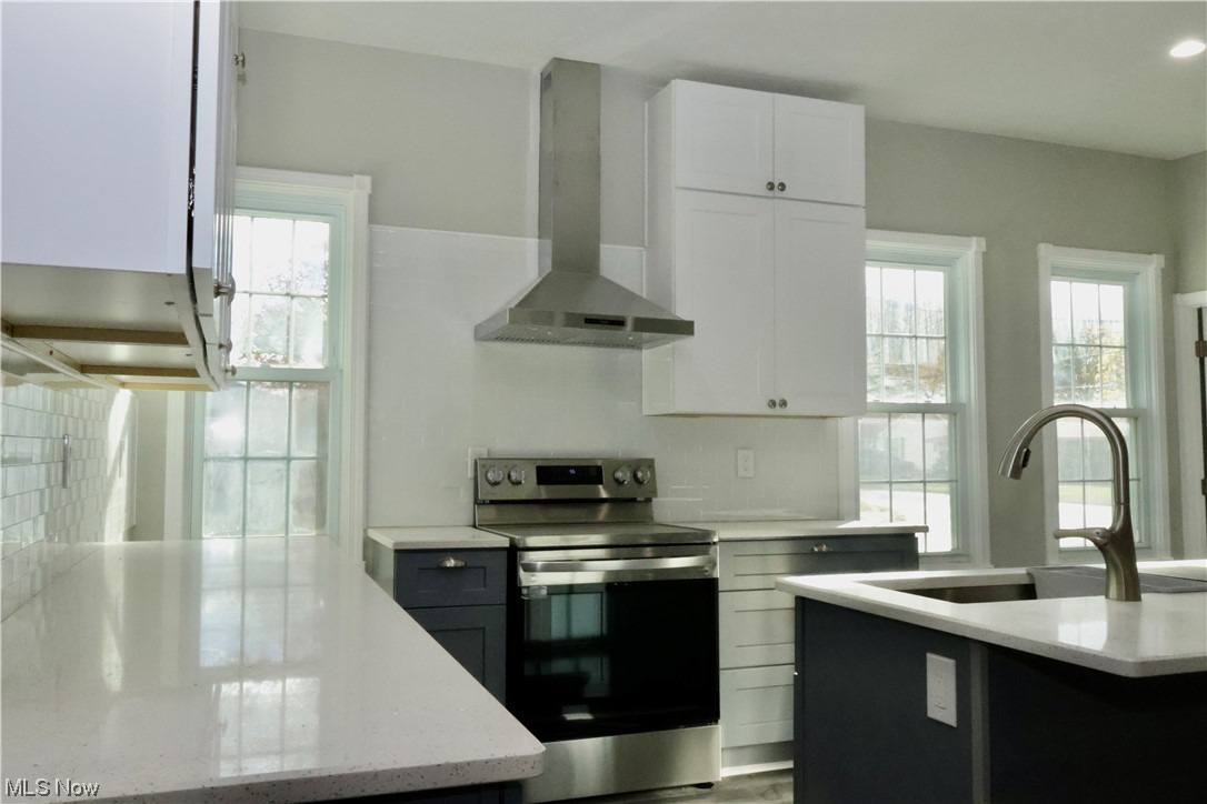 Lake Erie Manor - Residential