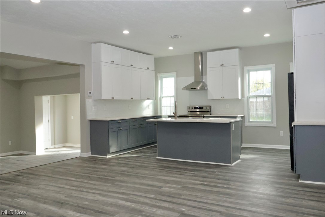 Lake Erie Manor - Residential