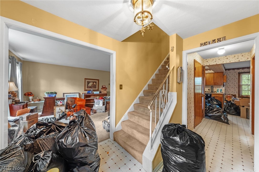 16002 Colletta Lane