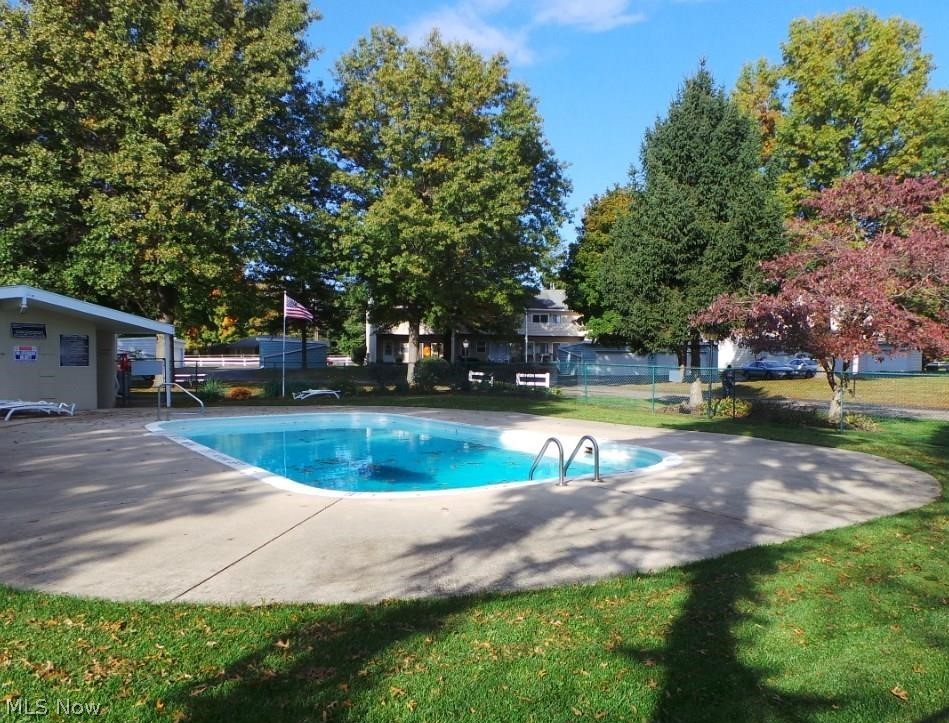 Fairway Villas Condo - Residential