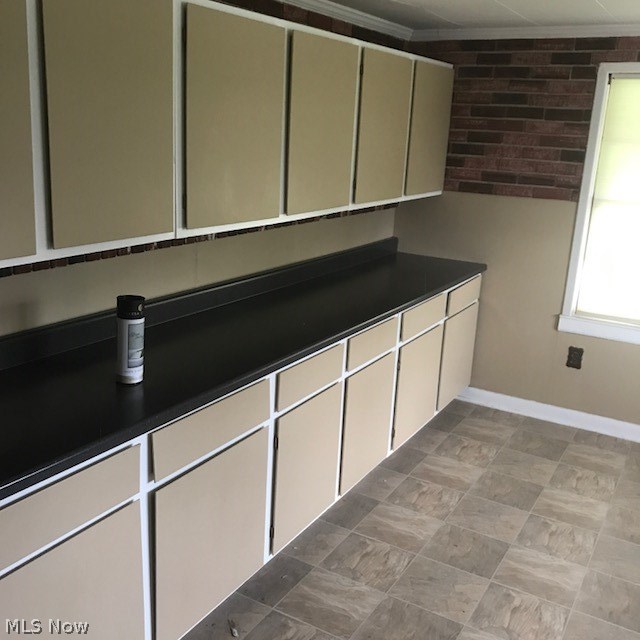 Medina - Commercial Sale