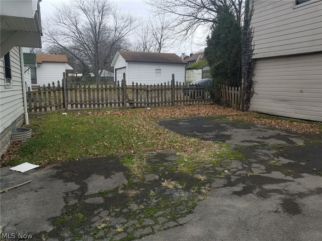Cochran Park 08 - Residential Income