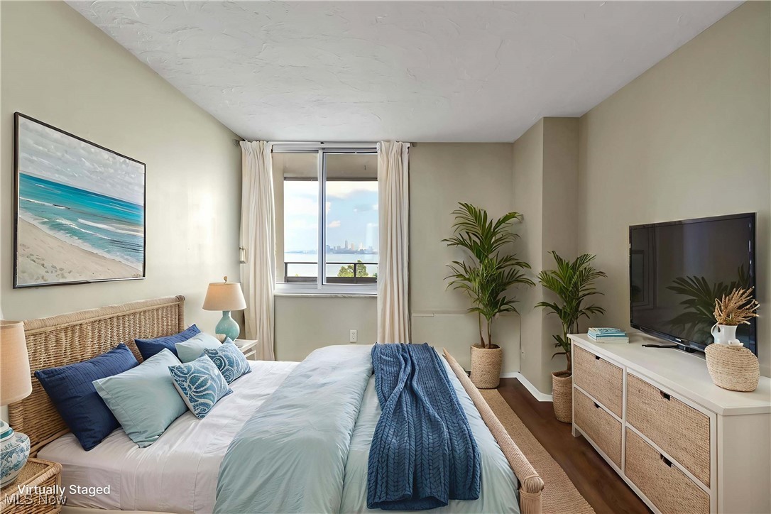 The Carlyle - Residential