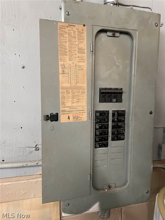 Village/Minerva - Commercial Sale