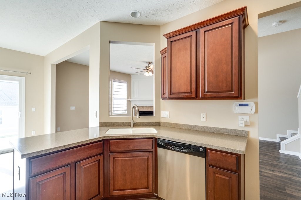 Montrose Park Ph 1 - Residential Lease