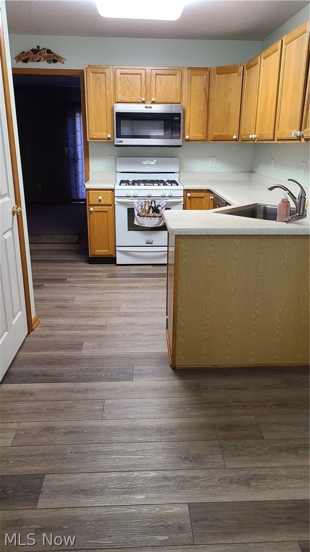 Photo of 18040 Woodside Xing N, Strongsville, OH 44149 (MLS # 5192861)