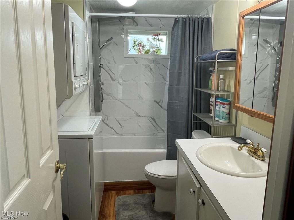 Apple Creek - Residential