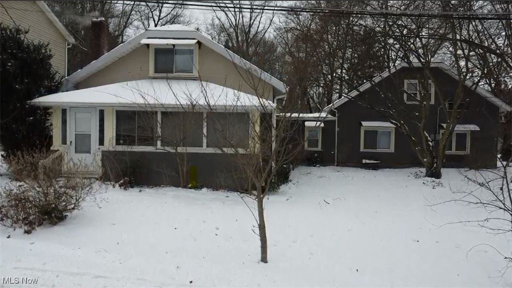 Photo of 206 Olivet Avenue, Akron, OH 44319 (MLS # 5180388)