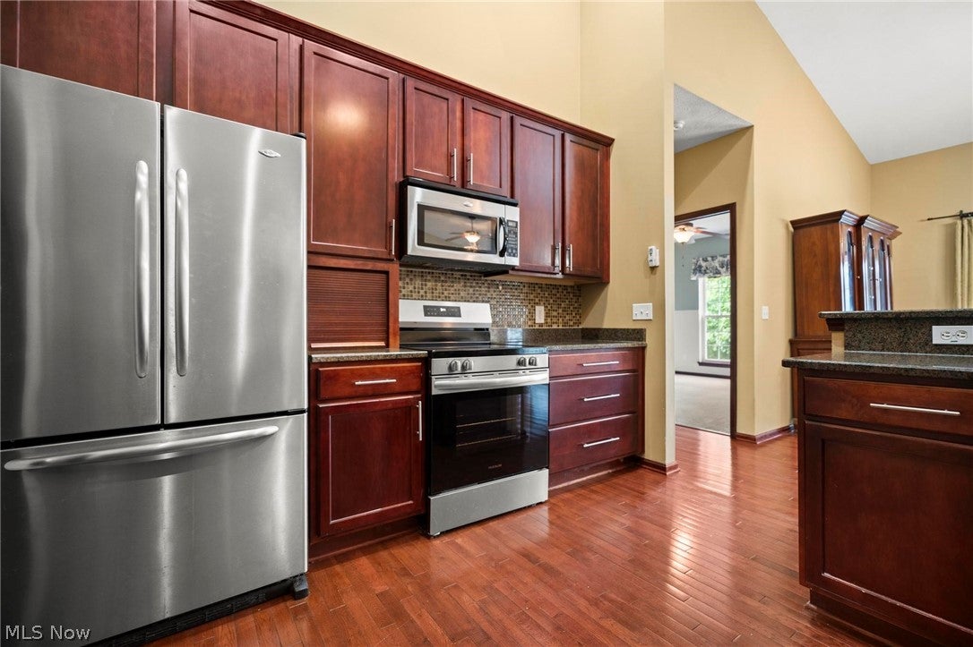 3700 Heron Drive