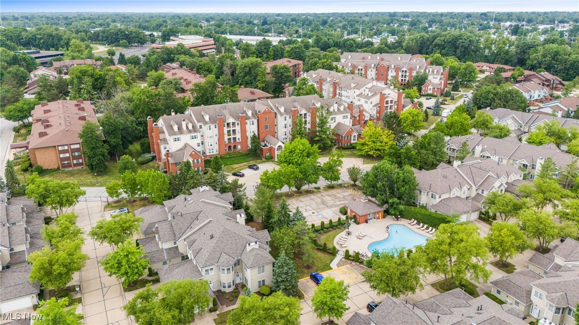 Woodhawk Club Condo Ph 01 - Residential