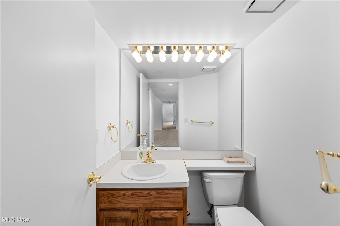 Woodhawk Club Condo Ph 01 - Residential