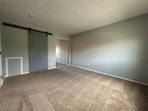 Tiny photo for 950 Wadsworth Road #F4, Medina, OH 44256 (MLS # 5210372)