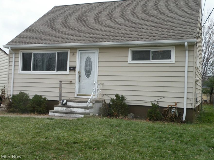 4 bedroom 2 full bath bungalow * new tear off roof 2014 * this is not a bank owned or REO or short sale, so no red tape or waiting * downstairs full bath remodel started but buyer must finish, along with other heavy cosmetic work thru-out the house * vinyl replacement windows thru-out * house does have hardwood floors and central air conditioning * handyman make money!