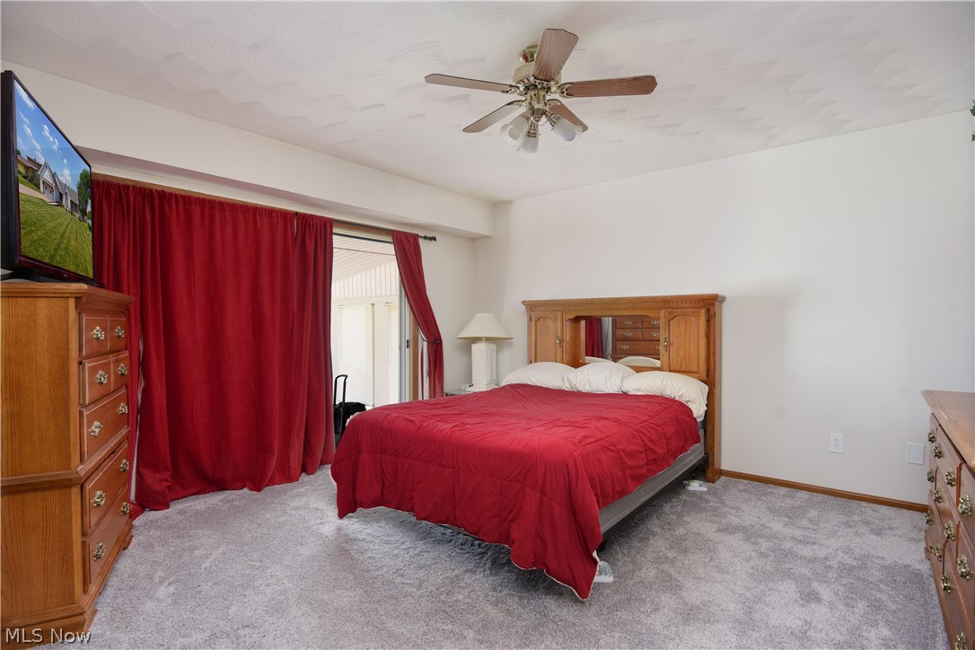 Hill Side 02 10 - Residential