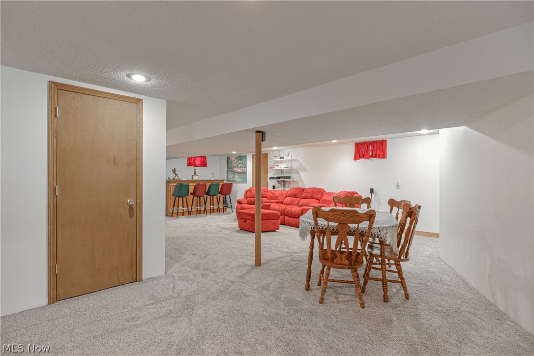 Hill Side 02 10 - Residential