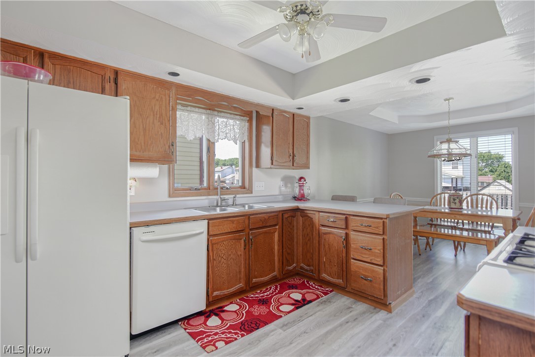 Hill Side 02 10 - Residential