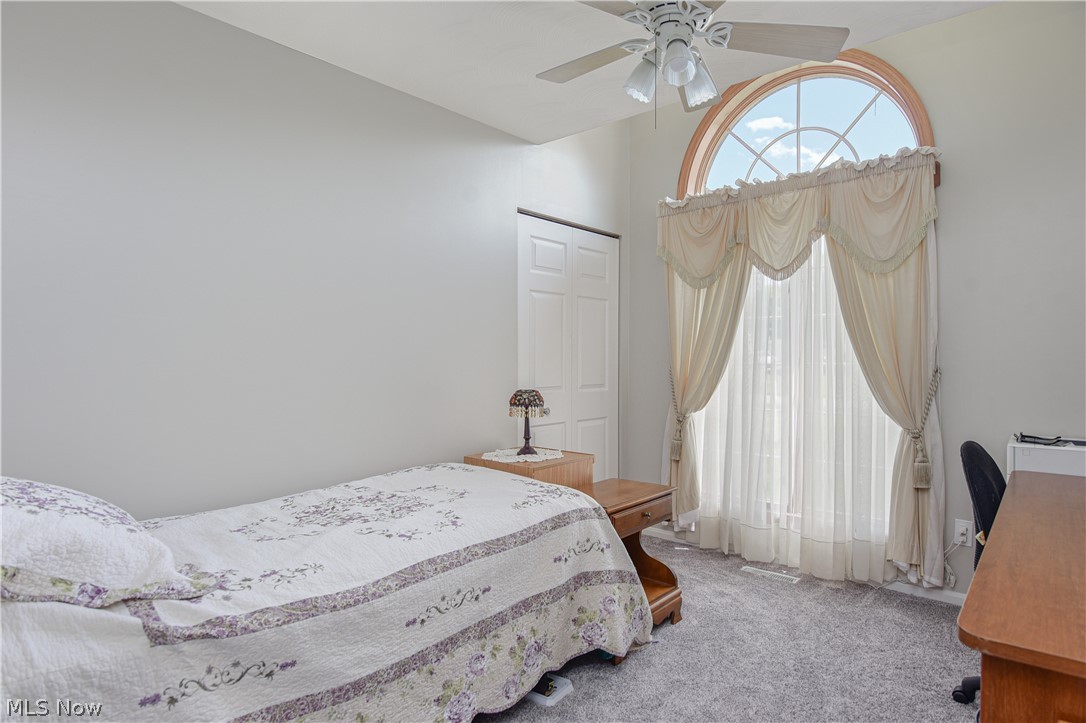 Hill Side 02 10 - Residential