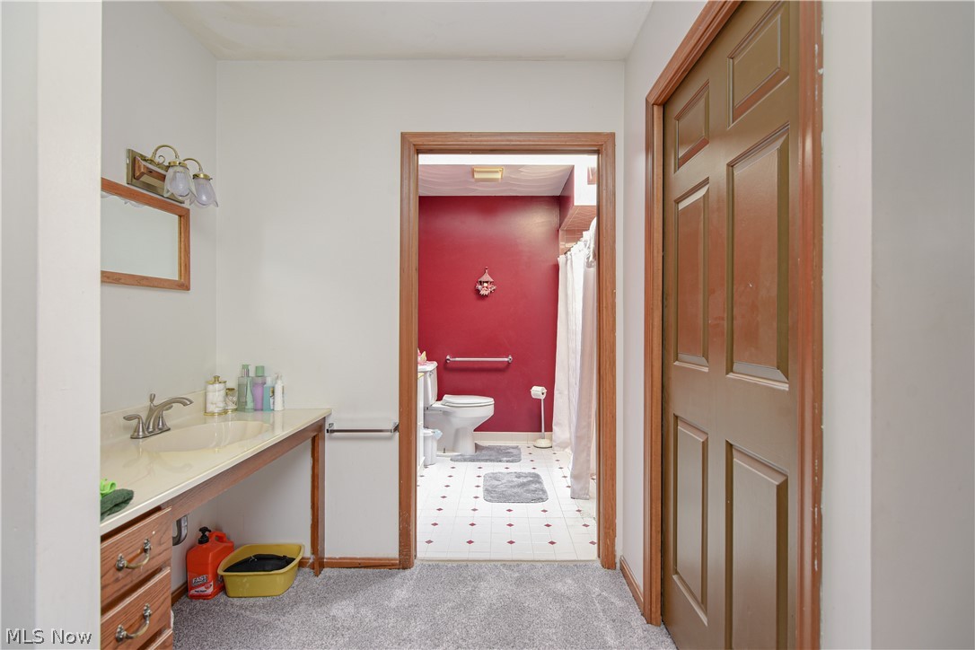 Hill Side 02 10 - Residential