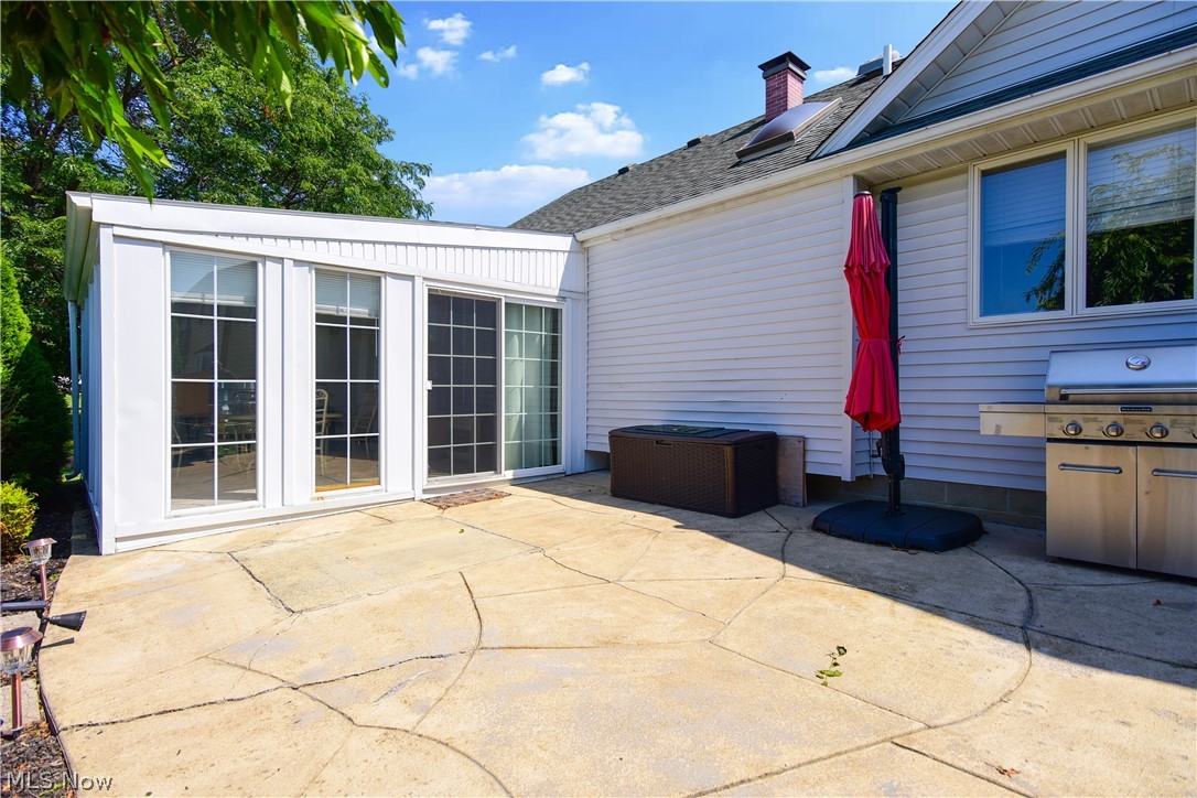 Hill Side 02 10 - Residential