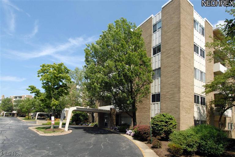 Cliff Towers - Residential