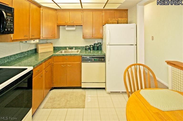 Cliff Towers - Residential