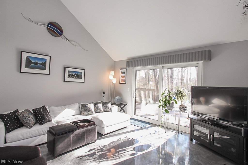 Hemlock Ridge Condo - Residential