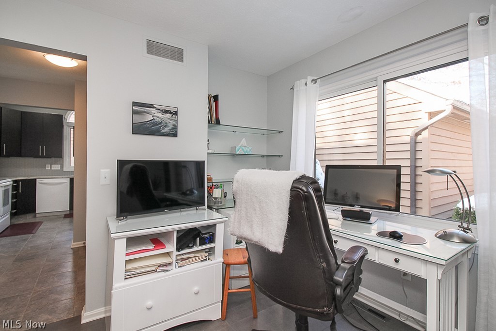 Hemlock Ridge Condo - Residential