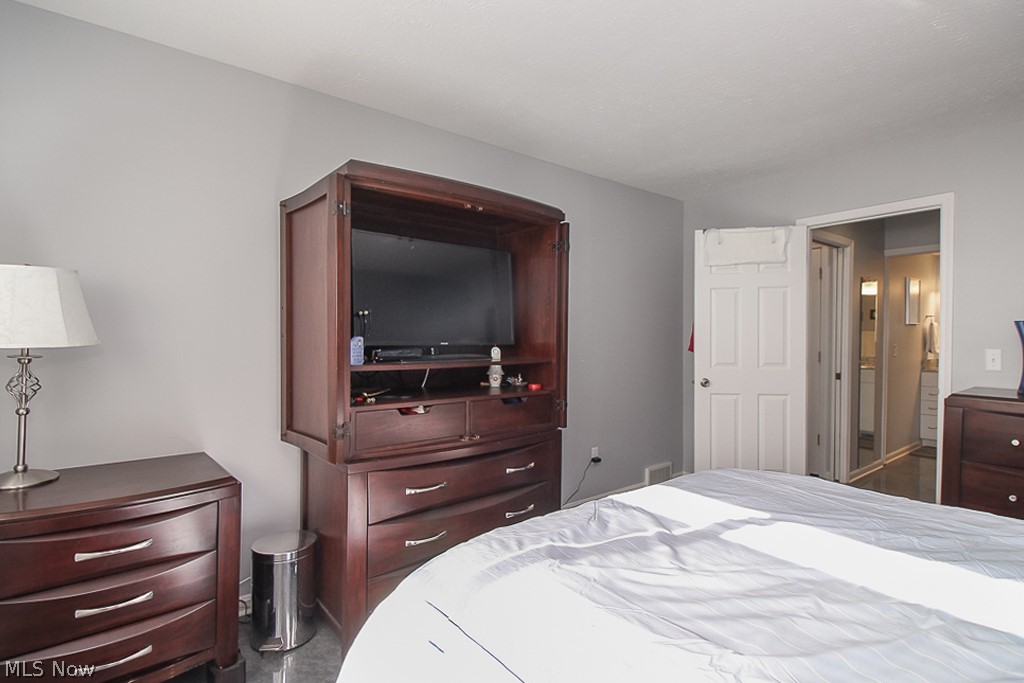 Hemlock Ridge Condo - Residential