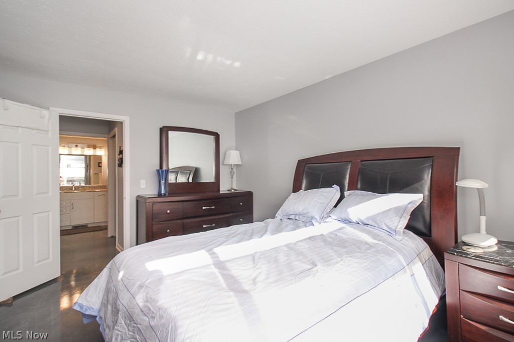 Hemlock Ridge Condo - Residential