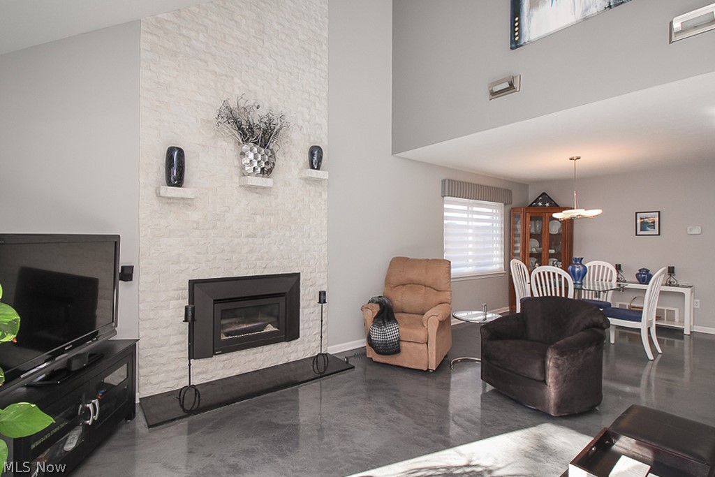 Hemlock Ridge Condo - Residential