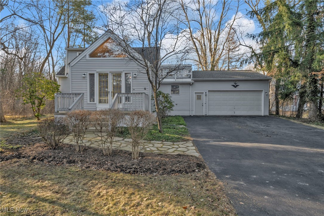 34150 Pettibone Road, Solon, Ohio image 1