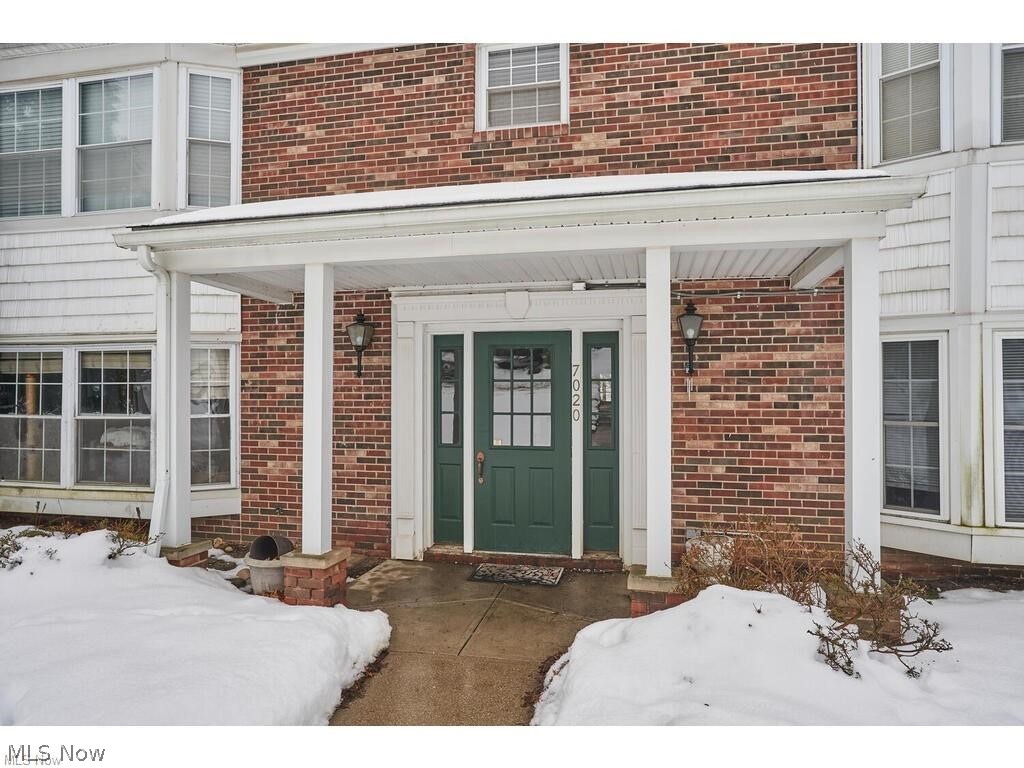 6910 Carriage Hill Drive/Carri - Residential Lease