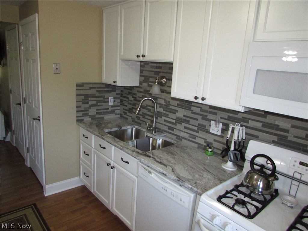 Huntington Park Condo 11 Prcl D - Residential