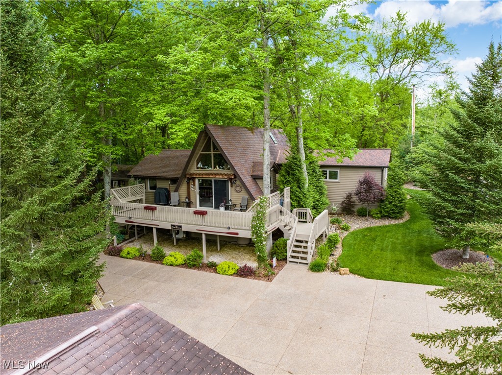 316 Saint Andrews Lane, Senecaville, Ohio image 1